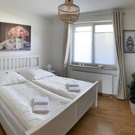 Komfortables Einzelhaus Mit Garten Halstenbek Zewnętrze zdjęcie