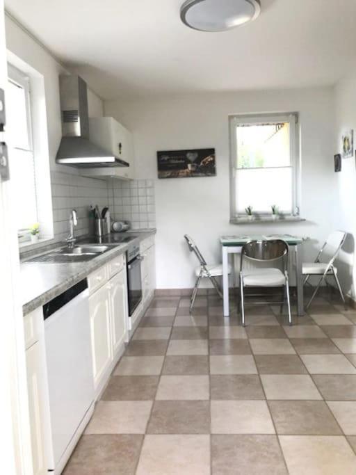 Komfortables Einzelhaus Mit Garten Halstenbek Zewnętrze zdjęcie